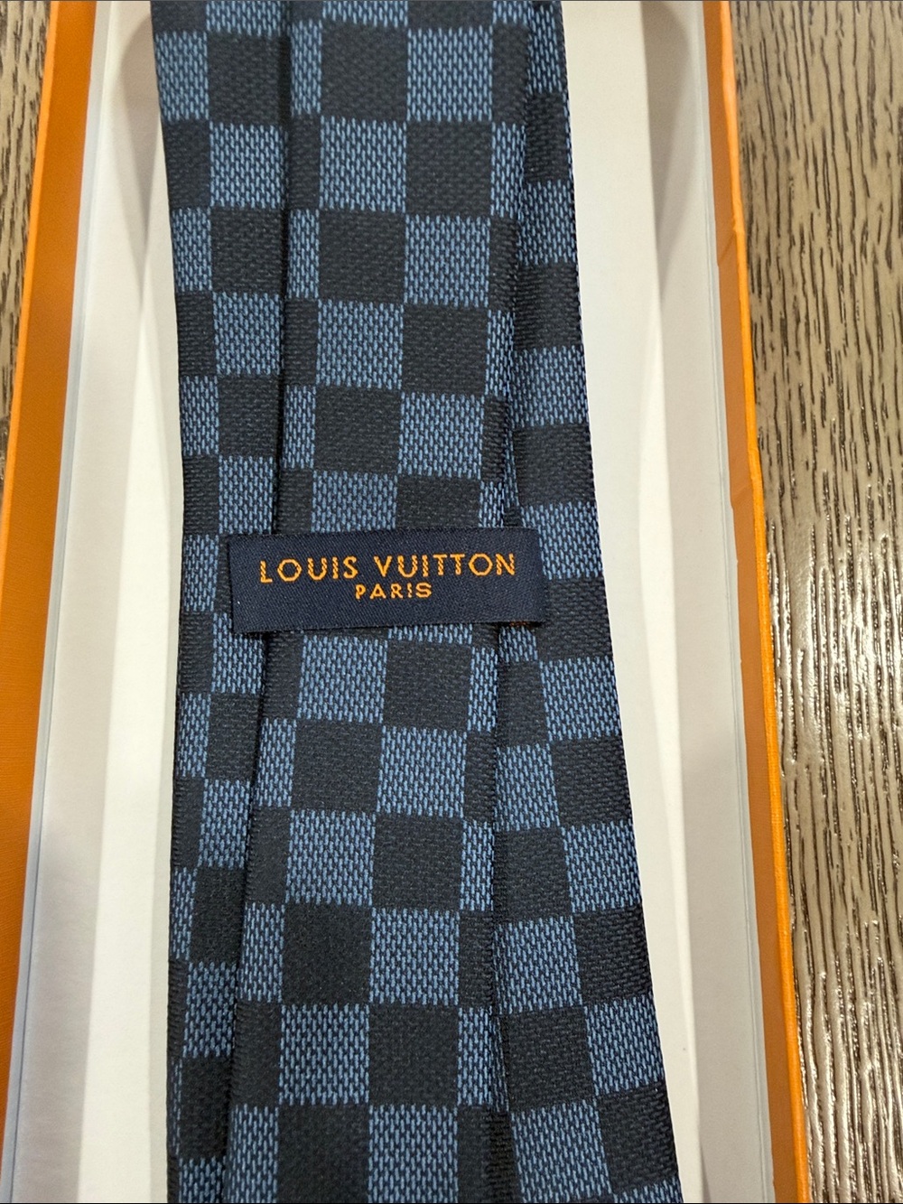 Authentic Louis Vuitton Blue Checkered Men's Tie - - Picture 4 of 5